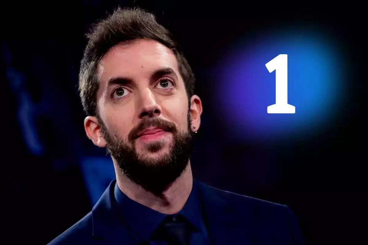 Montaje de una fotografía de David Broncano con el logo de La 1 Montaje de una fotografía de David Broncano con el logo de La 1