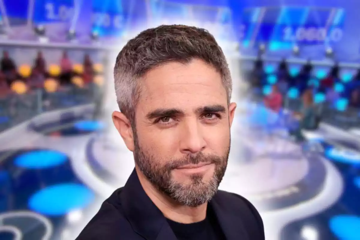 Montaje de Roberto Leal con el fondo de 'Pasapalabra'