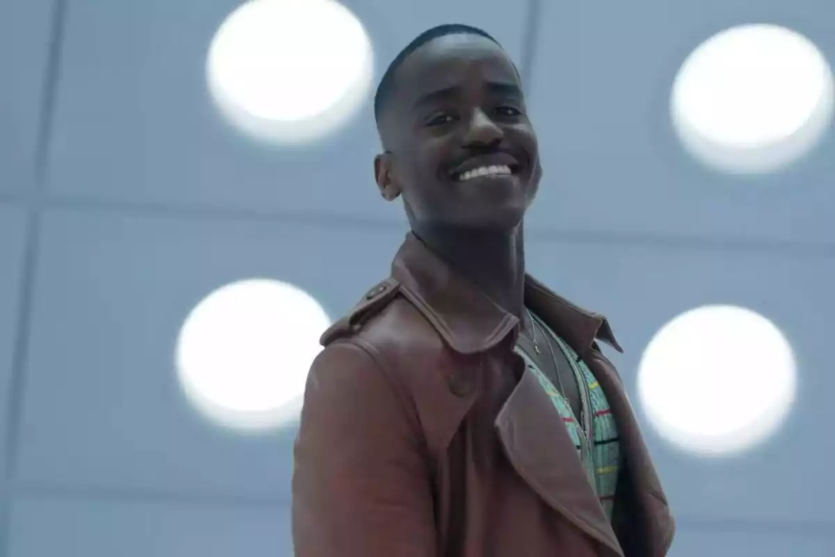 Captura de Ncuti Gatwa en el tráiler de la nueva temporada de Doctor Who Captura de Ncuti Gatwa en el tráiler de la nueva temporada de Doctor Who