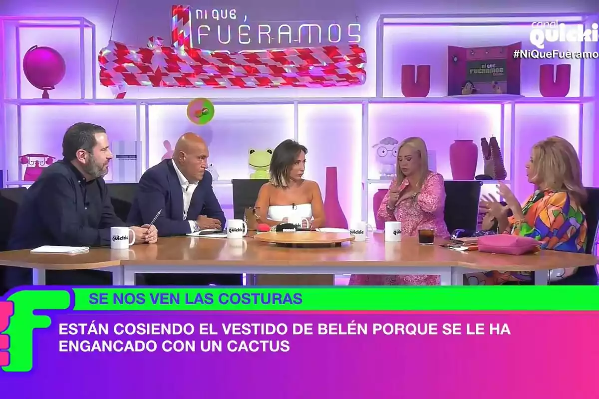 Captura de los colaboradores de Ni que fuéramos en el plató: Kiko Matamoros, María Patiño, Belén Esteban y Lydia Lozano Captura de los colaboradores de Ni que fuéramos en el plató: Kiko Matamoros, María Patiño, Belén Esteban y Lydia Lozano