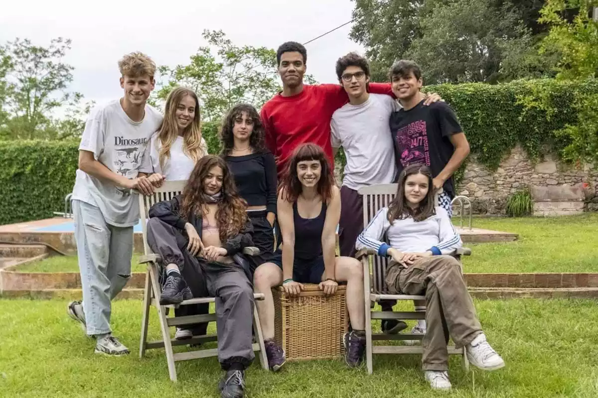 Posado del elenco de Jo mai mai, serie de TV3 Posado del elenco de Jo mai mai, serie de TV3