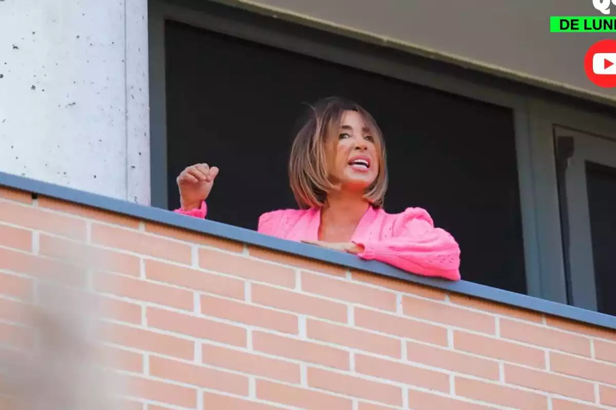 Captura de María Patiño en la promo de Ni que fuéramos Sálvame Captura de María Patiño en la promo de Ni que fuéramos Sálvame