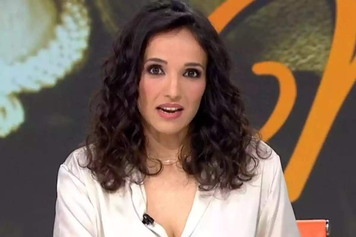 Captura de Rebeca Haro como presentadora de Y ahora SOnsoles en Antena 3 Captura de Rebeca Haro como presentadora de Y ahora SOnsoles en Antena 3