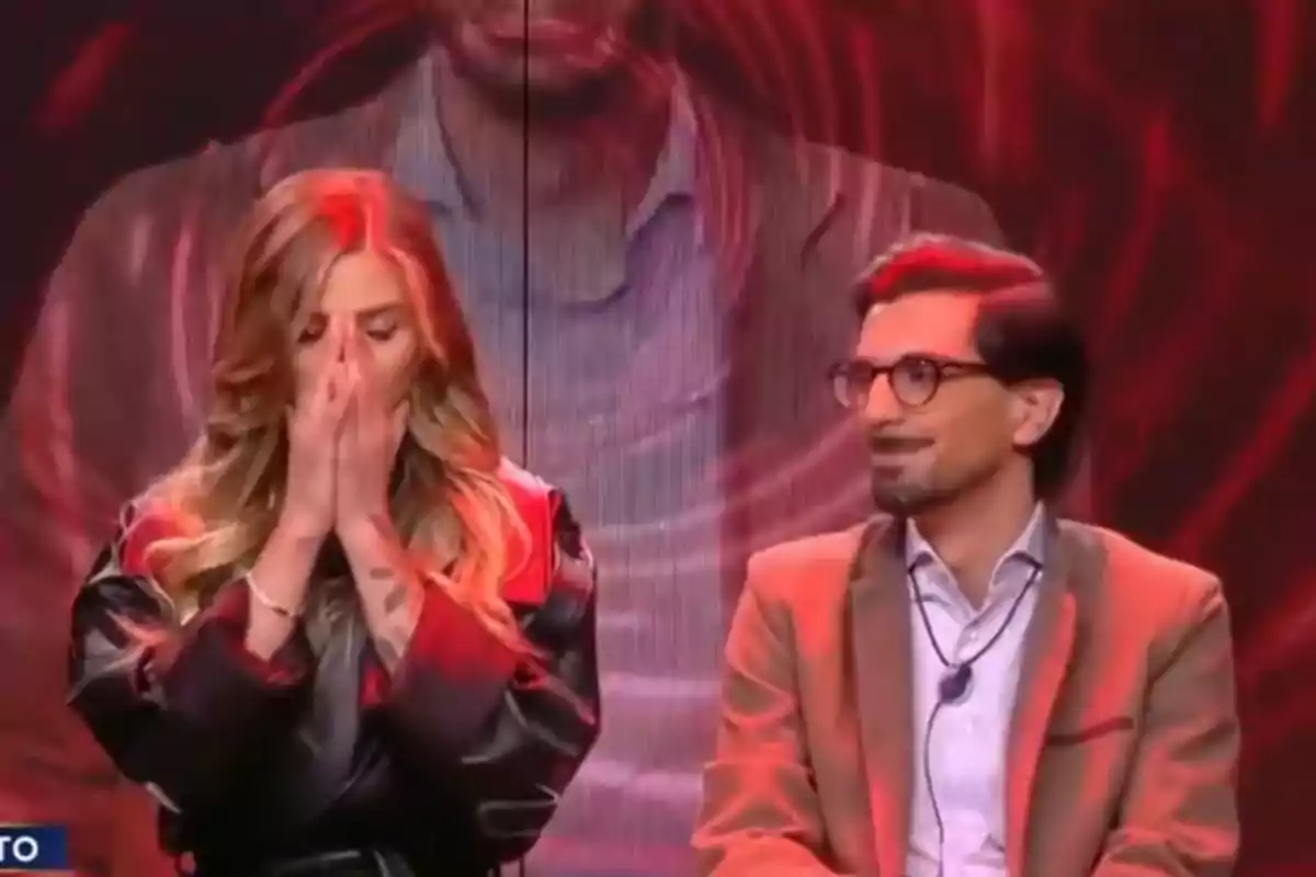 El momento de salvación de Romina Malaspina contra Dani Santos en 'GH DÚO' El momento de salvación de Romina Malaspina contra Dani Santos en 'GH DÚO'