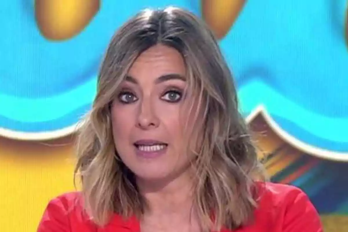 Sandra Barneda en su despedida de Así es la vida este viernes 6 de octubre en Telecinco Sandra Barneda en su despedida de Así es la vida este viernes 6 de octubre en Telecinco
