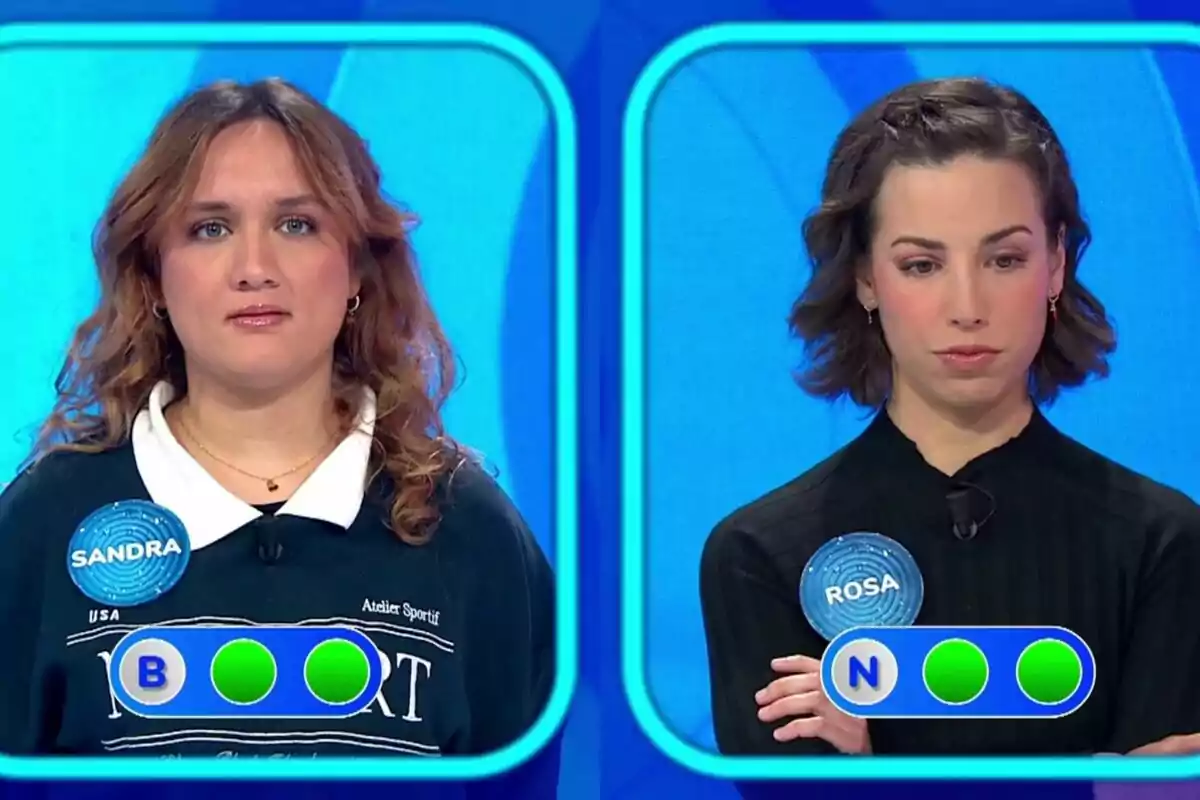 Sandra y Rosa participan en Pasapalabra, cada una con un nombre en su etiqueta y un marcador de progreso con círculos verdes. Sandra y Rosa participan en Pasapalabra, cada una con un nombre en su etiqueta y un marcador de progreso con círculos verdes.