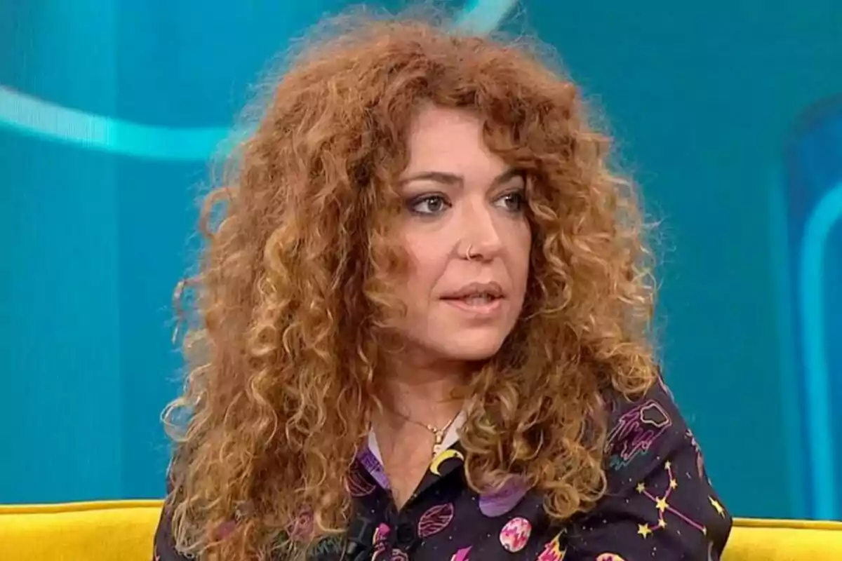 Captura de Sofía Cristoo com a col·laboradora de Espejo Público a Antena 3 Captura de Sofía Cristoo com a col·laboradora de Espejo Público a Antena 3