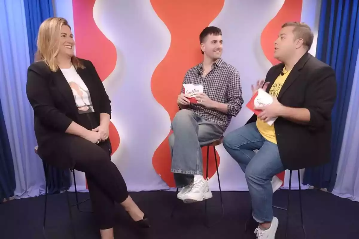 Captura de Carlota Corredera en Superlativas junto a David Insua y David Andújar Captura de Carlota Corredera en Superlativas junto a David Insua y David Andújar
