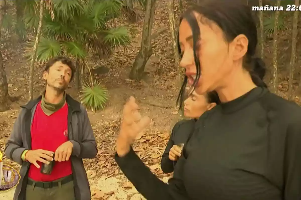 Captura de la bronca entre Ángel Cristo JR y Aurah Ruiz en Supervivientes Captura de la bronca entre Ángel Cristo JR y Aurah Ruiz en Supervivientes