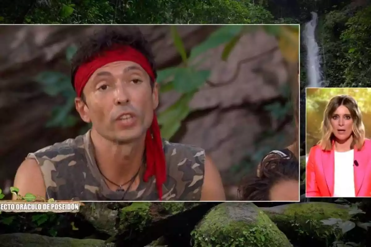 Captura de 'Supervivientes' con Ángel Cristo hablando con una cinta roja en la frente y Sandra Barneda hablando en un traje rosa el 14 de abril de 2024 Captura de 'Supervivientes' con Ángel Cristo hablando con una cinta roja en la frente y Sandra Barneda hablando en un traje rosa el 14 de abril de 2024