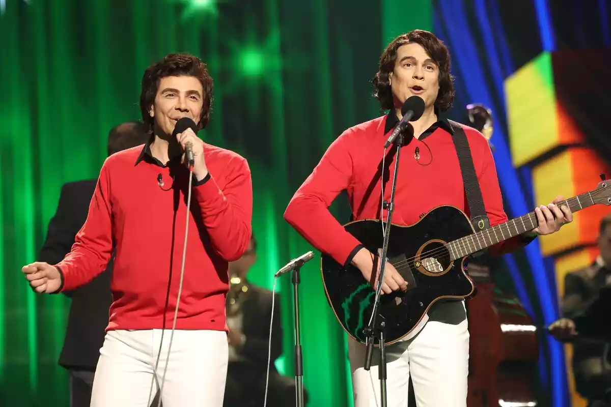 Fotografía de Supremme de Luxe en su actuación de la gala 5 de Tu Cara Me Suena Fotografía de Supremme de Luxe en su actuación de la gala 5 de Tu Cara Me Suena