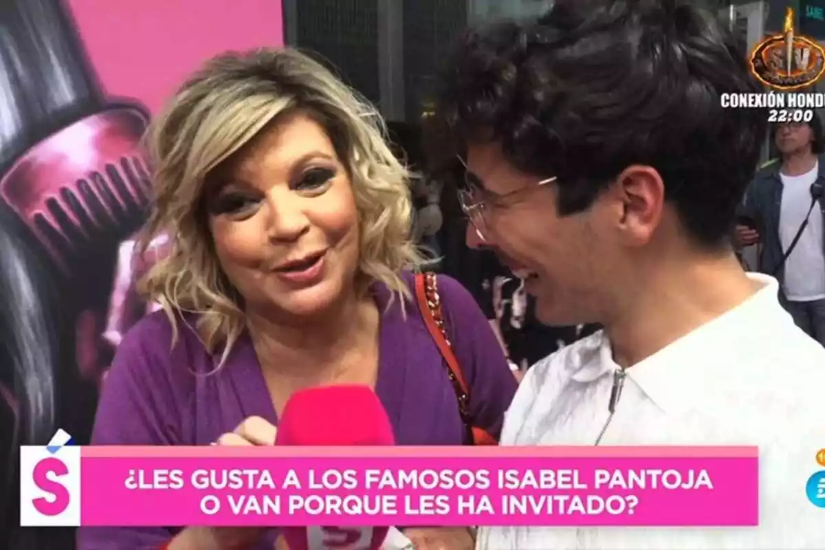 Captura del programa 'Socialité' con Terelu Campos hablando con un reportero Captura del programa 'Socialité' con Terelu Campos hablando con un reportero
