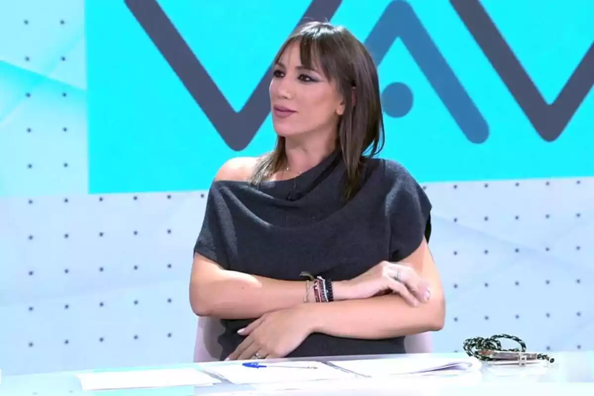 Captura de 'Vamos a ver' con Patricia Pardo mirando a un lado con la mano en la barriga el 3 de noviembre de 2023 Captura de 'Vamos a ver' con Patricia Pardo mirando a un lado con la mano en la barriga el 3 de noviembre de 2023