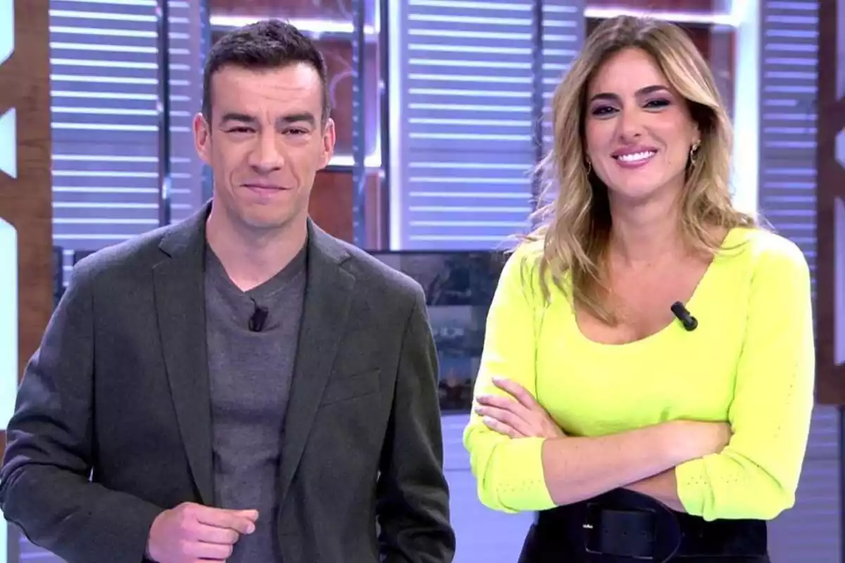 Captura de Verónica Dulanto y José Luis Vidal como presentadores de Cuatro al día Captura de Verónica Dulanto y José Luis Vidal como presentadores de Cuatro al día