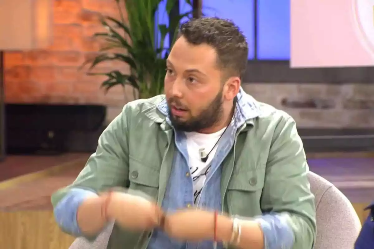 Captura de 'Viva la Vida' con José Antonio Avilés como colaborador enfadado el 2 de mayo de 2021 Captura de 'Viva la Vida' con José Antonio Avilés como colaborador enfadado el 2 de mayo de 2021